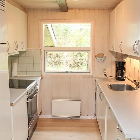 Hébergement de vacances Five-bedroom Holiday In *