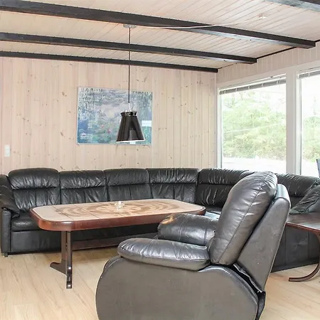 Five-bedroom Holiday In * Hals